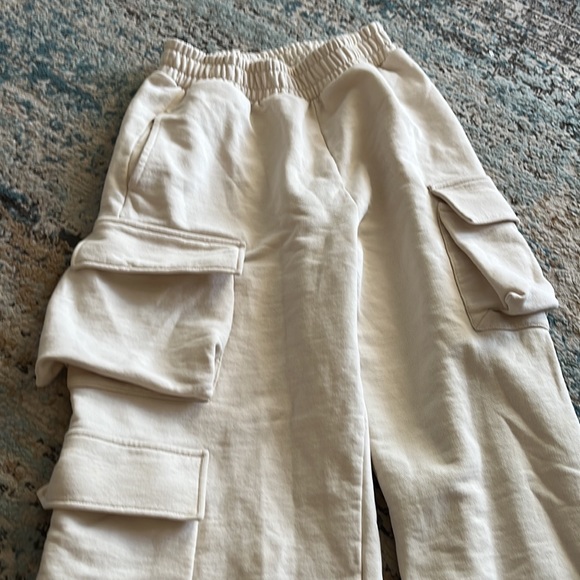 SOLD oak refined cargo joggers xs/s cream ivory - Picture 2 of 9
